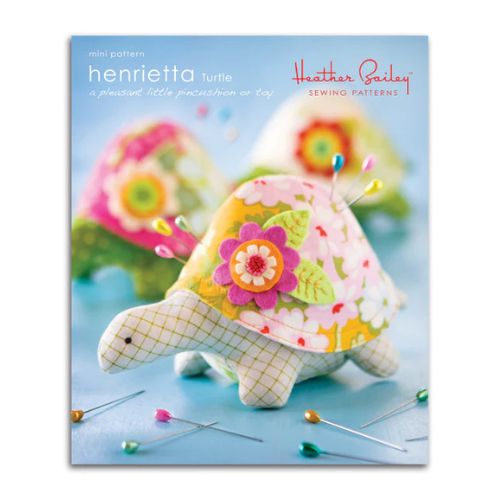 Henrietta Turtle Pincushion Pattern by Heather Bailey